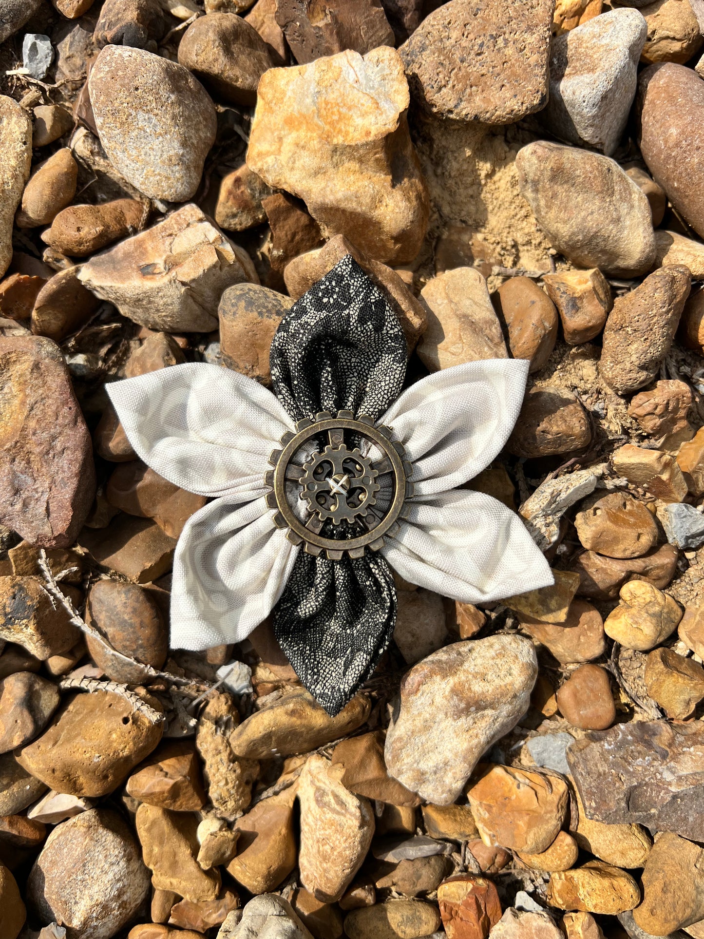 Steampunk inspired 4” Hair bow